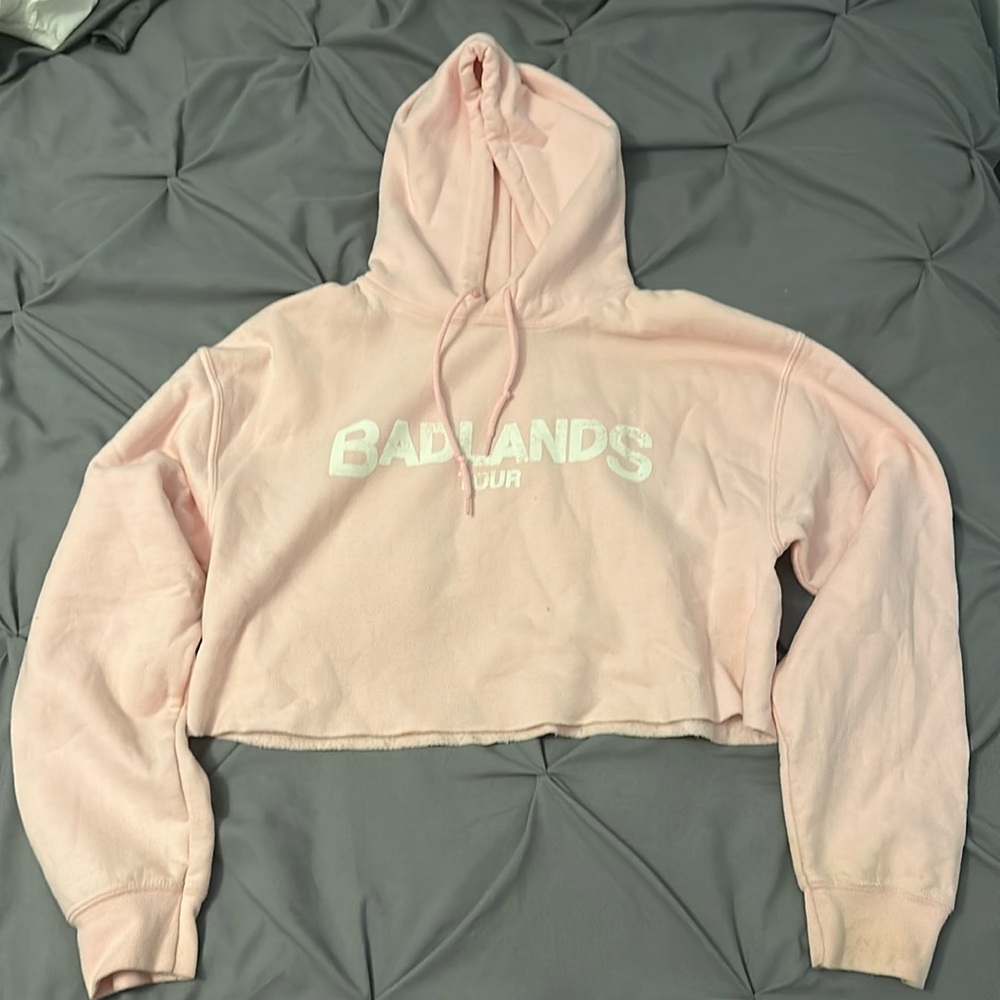 *RARE* Halsey badlands tour merch